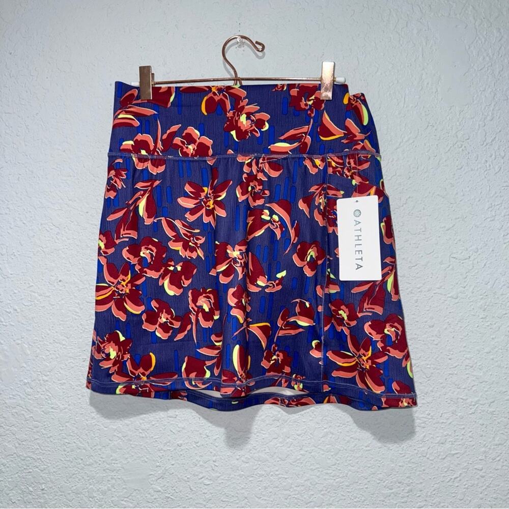 Athleta Salutation Stash 16 1/2” Skort Size Medium